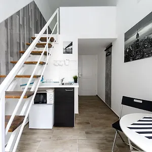 Rio's Stylish Central Flats Boedapest